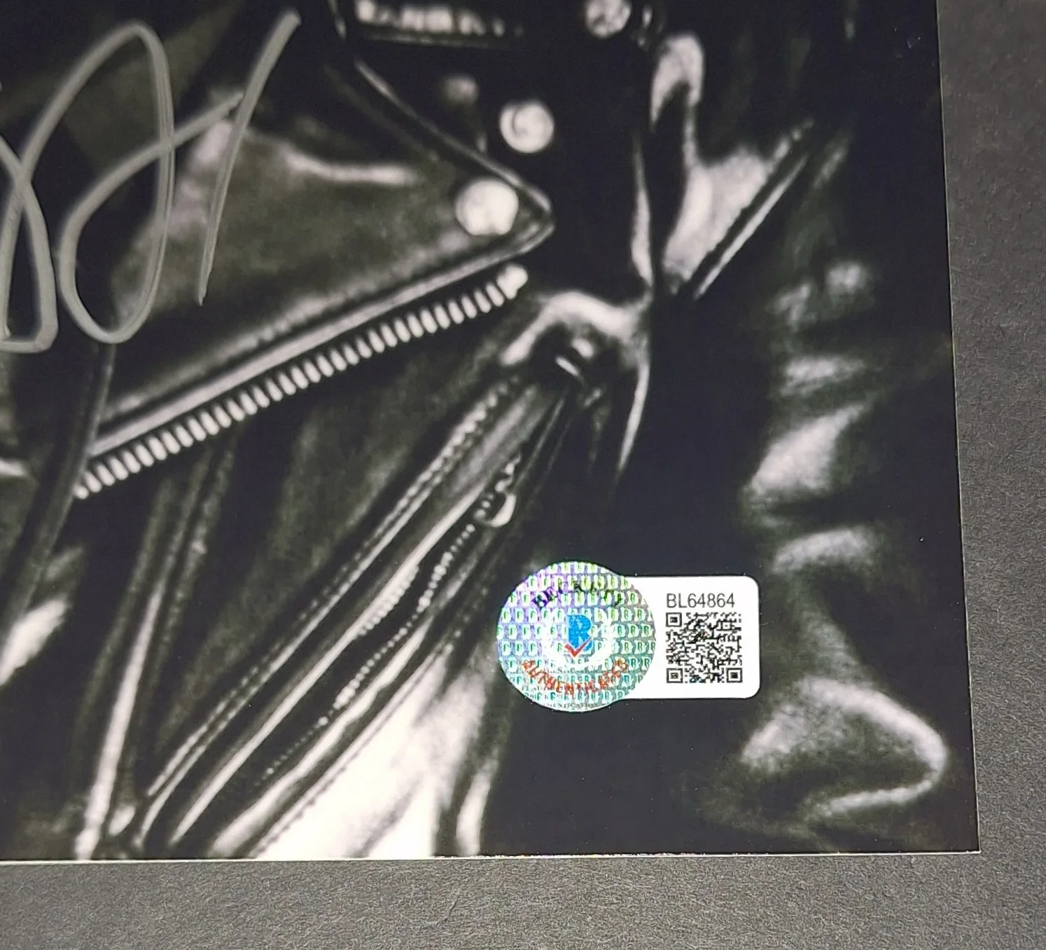 Michael J. Fox — Michael J. Fox Signed Autographed 8x10 Marty McFly Beckett COA, image 3