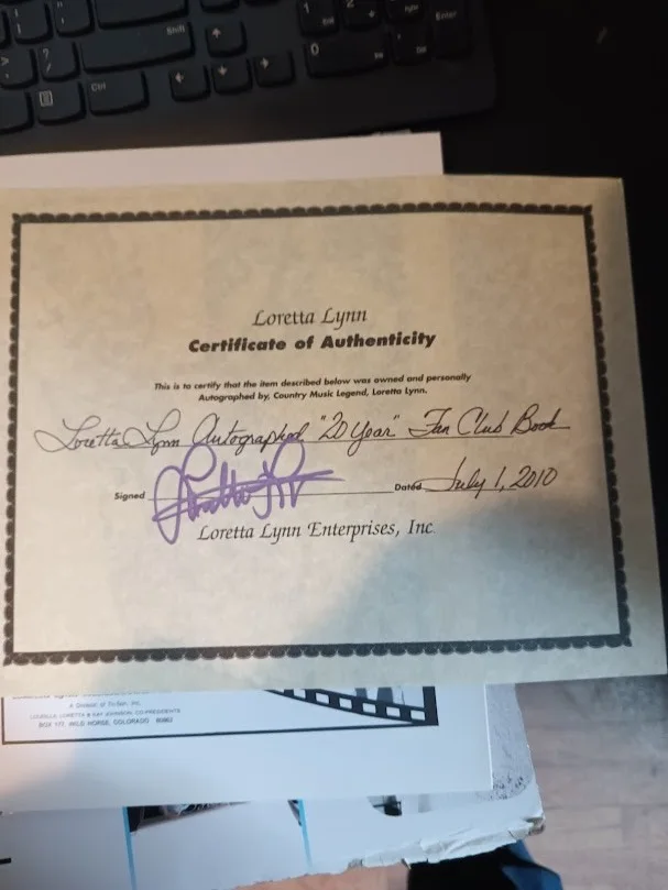loretta lynn auto signed 20 yr fan club book ga coa 2 autos, image 3