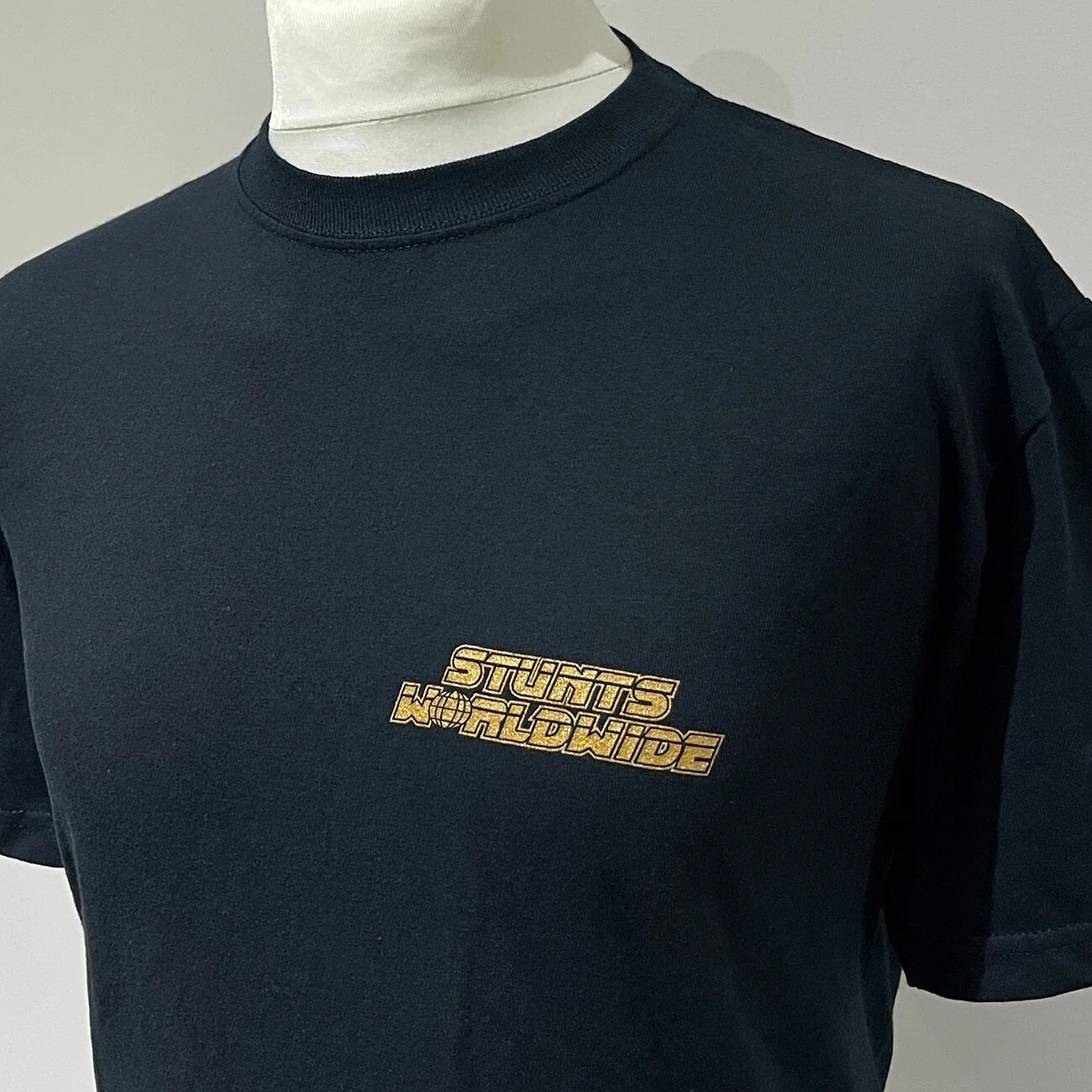 Pirates of the Caribbean Cast & Crew T-Shirt M Stunts Movie Film Production Gift, изображение 3