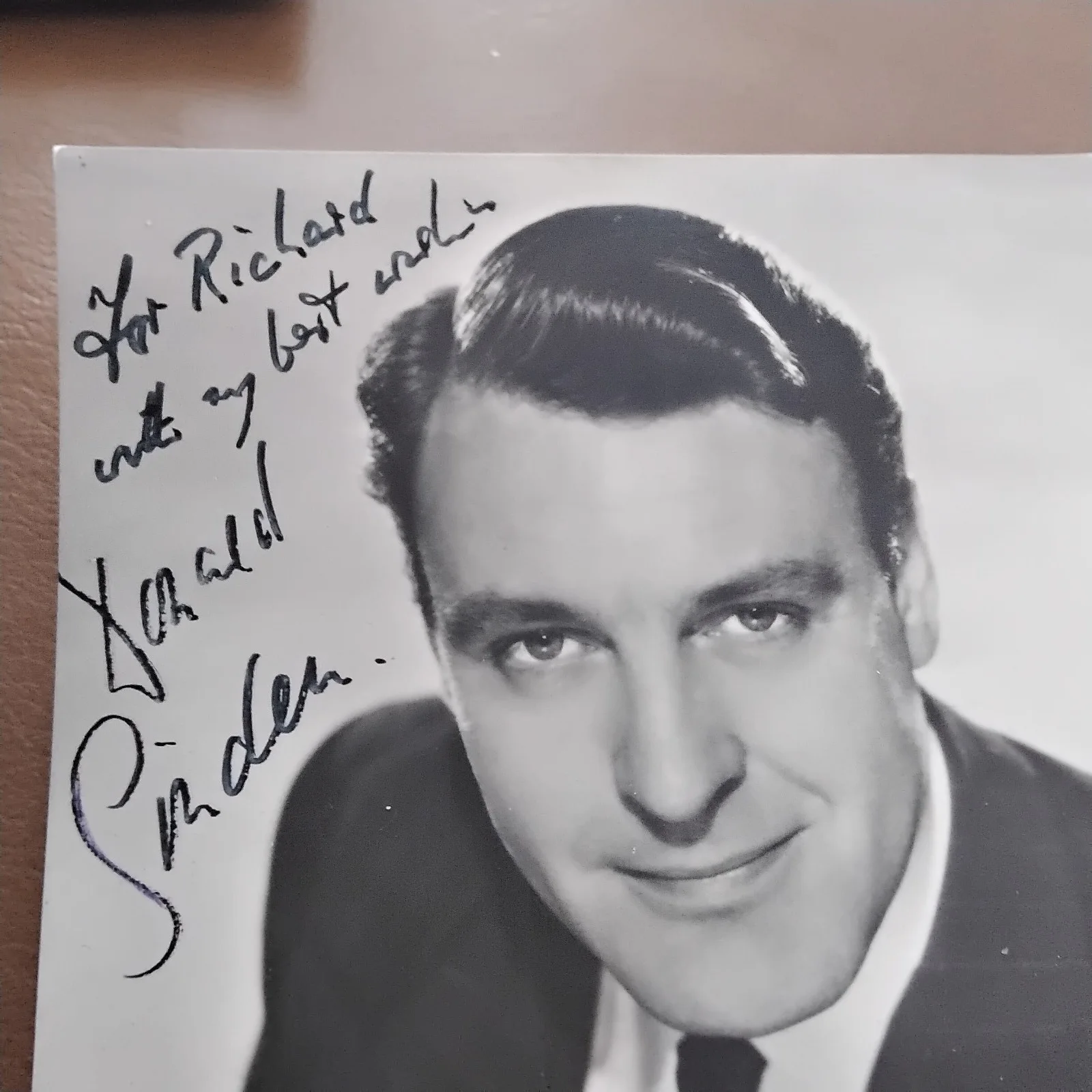 Donald Sinden SIGNED Photo Movie TV Actor Day of Jackal Cruel Sea Two's Company, изображение 4