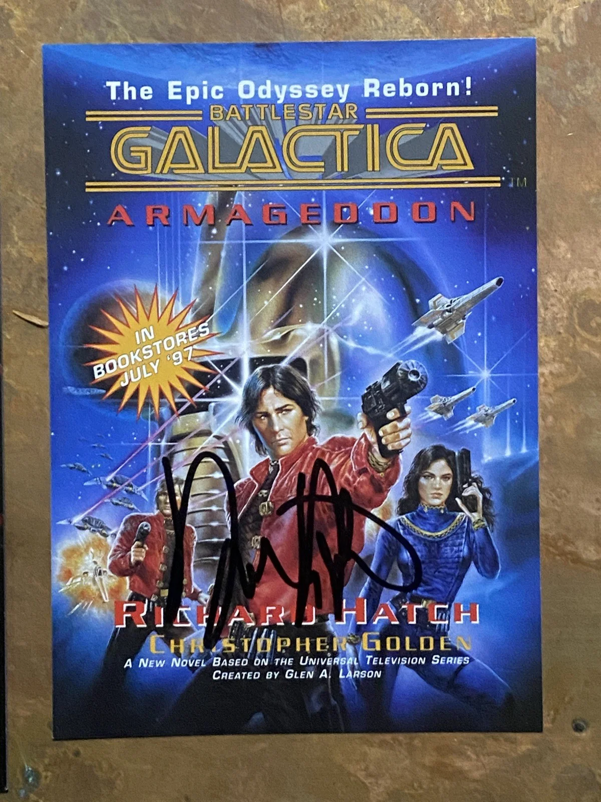 Richard Hatch — 1999 Richard Hatch Signed Battlestar Galactica Comic Book With Signed Postcard, image 4