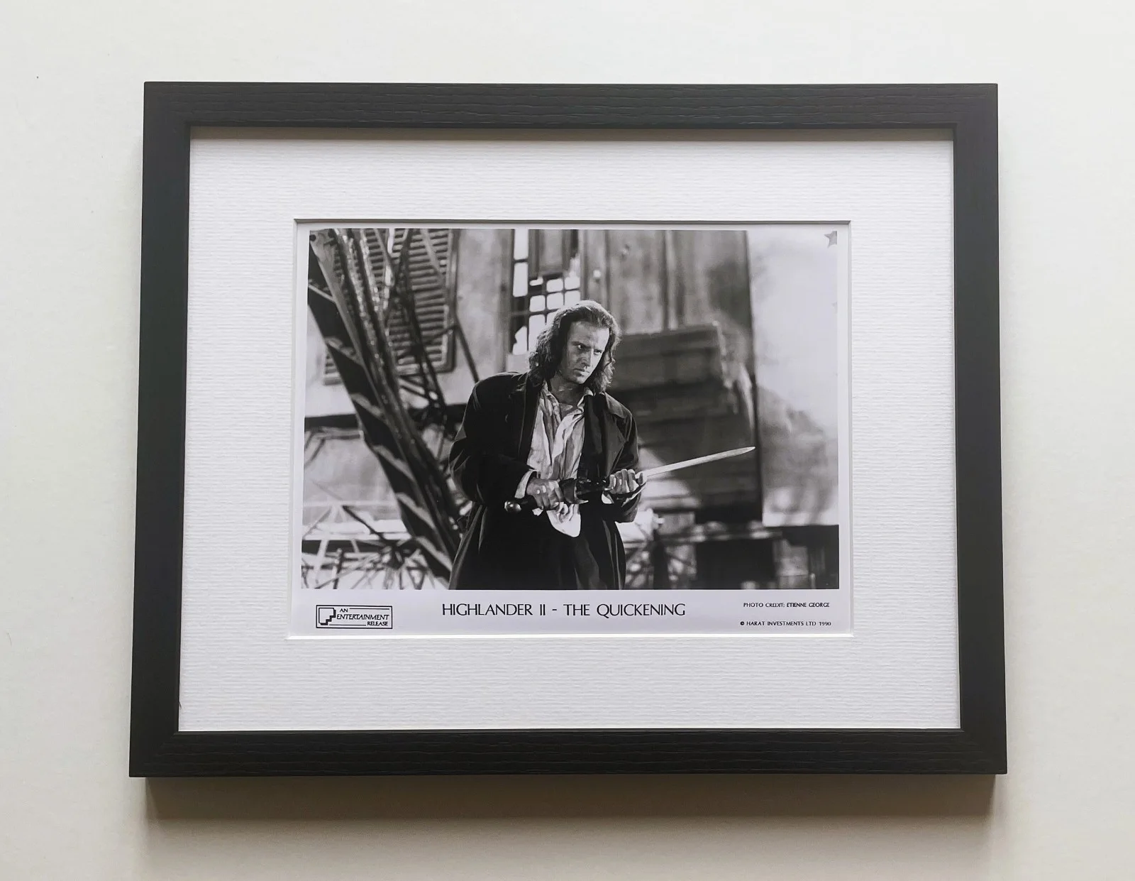 Highlander 2 The Quickening Original Framed 8X10 Inch B&W Press Publicity Still, изображение 2