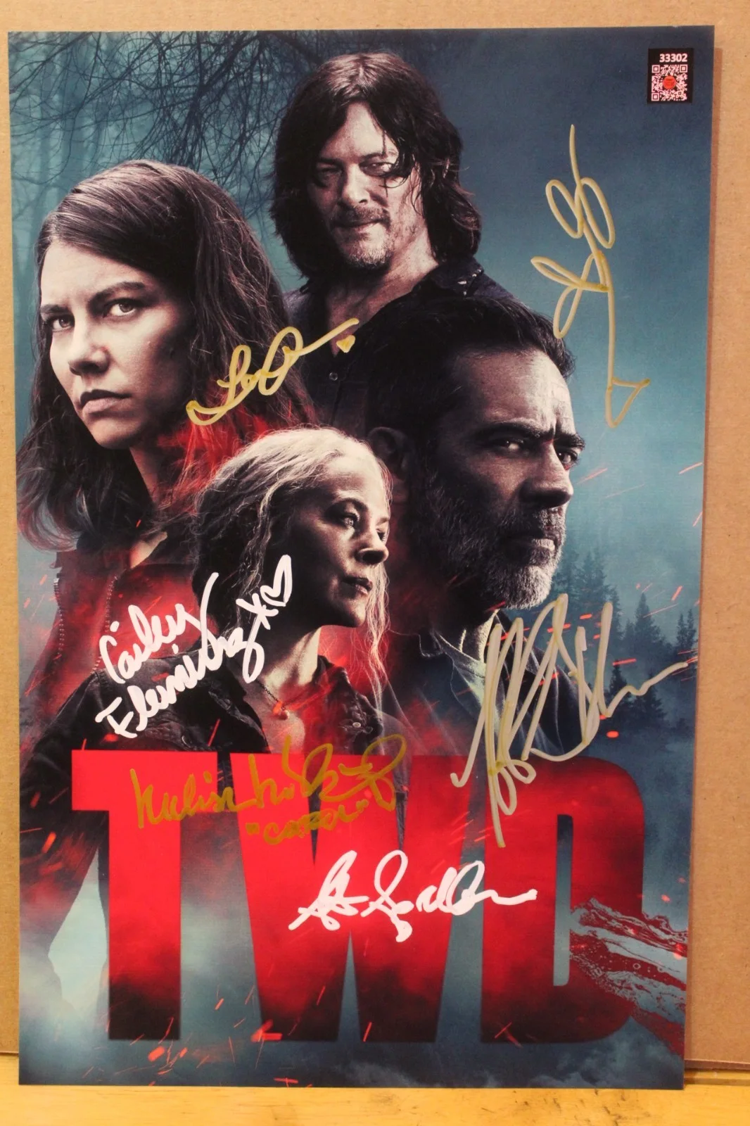 Jeffrey Dean Morgan, Norman Reedus, Melissa McBride, Lauren Coh — 11x17 - Autographed Poster - The Walking Dead - Norman Reedus, Jeffrey + COA., изображение 2