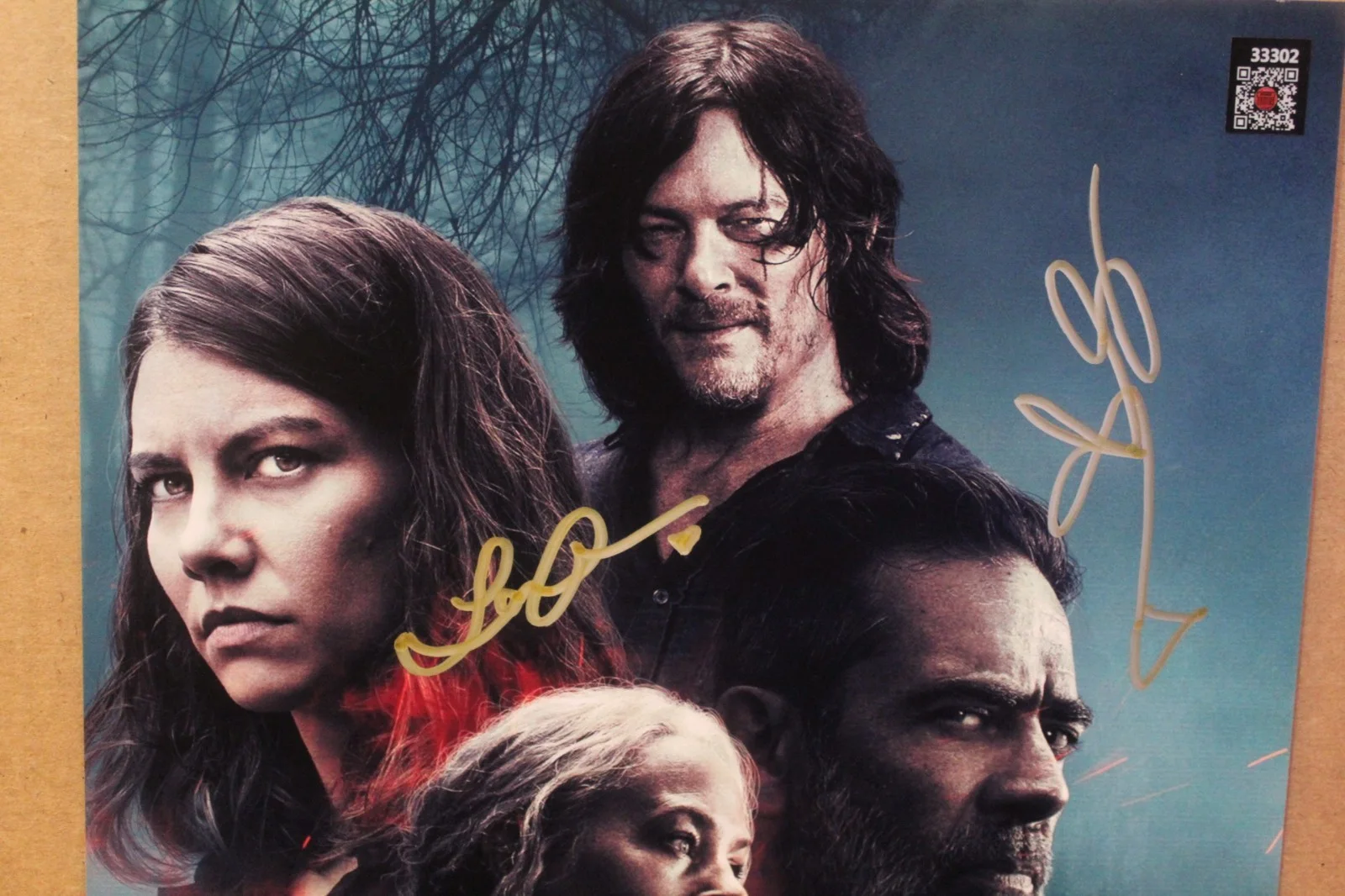 Jeffrey Dean Morgan, Norman Reedus, Melissa McBride, Lauren Coh — 11x17 - Autographed Poster - The Walking Dead - Norman Reedus, Jeffrey + COA., изображение 5