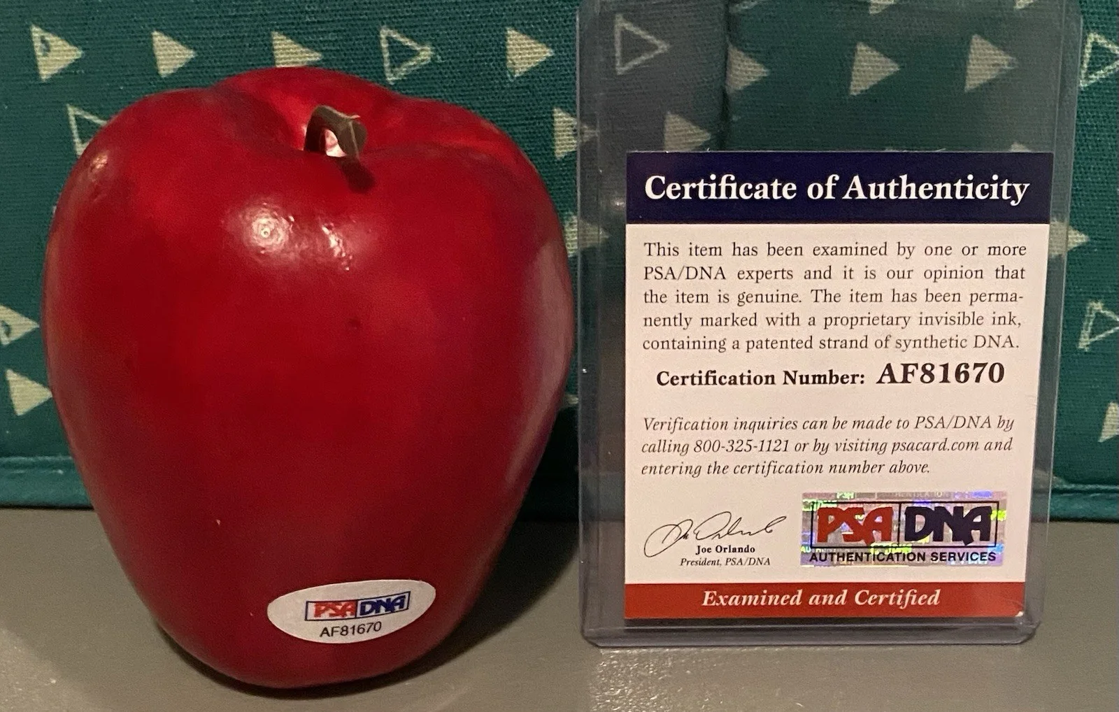 Ginnifer Goodwin — Ginnifer Goodwin Signed Artificial Apple Once Upon A Time PSA AF81670 Snow White, image 2