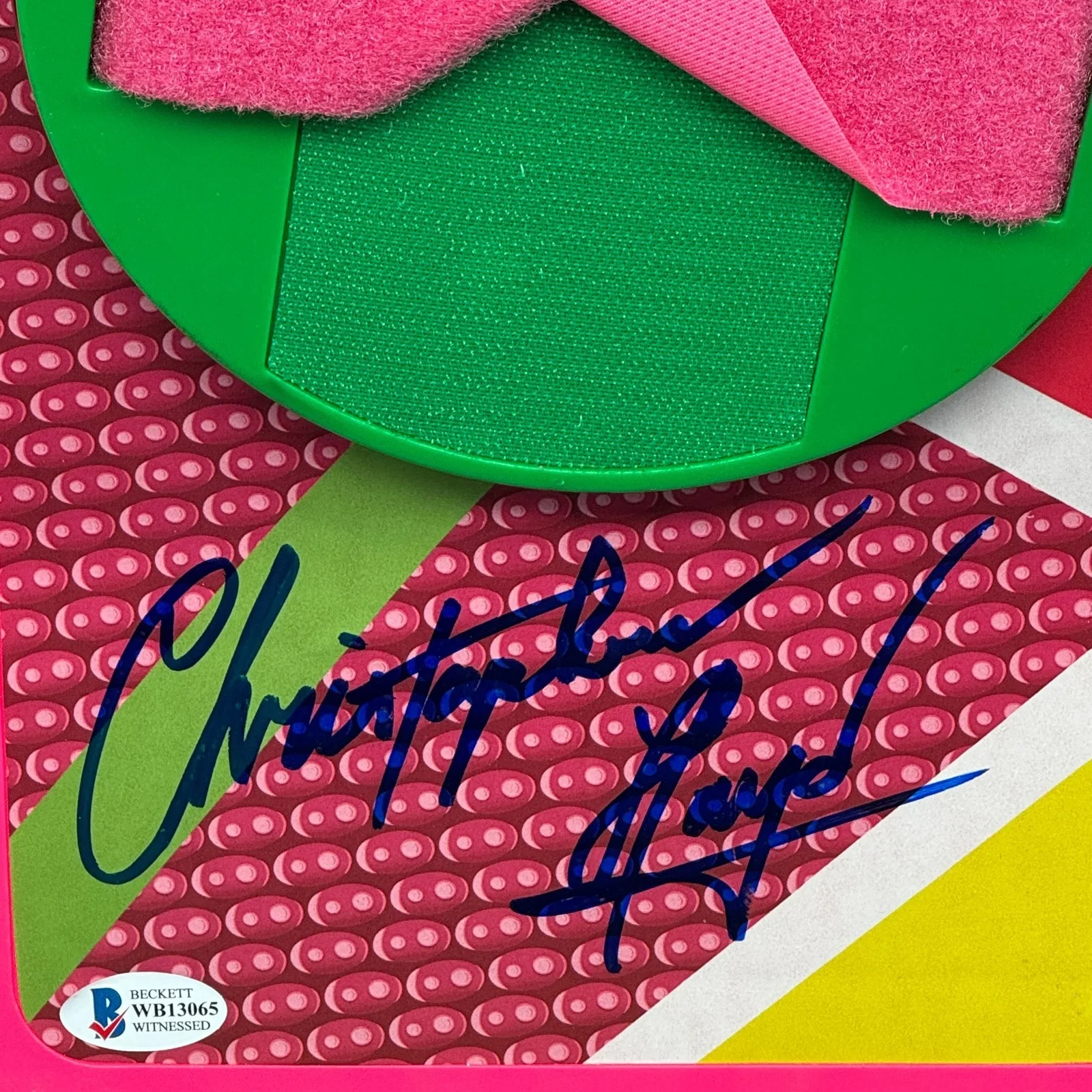 Michael J Fox, Christopher Lloyd, Lea Thompson, Tom Wilson — Michael J. Fox Christopher Lloyd Thompson Wilson Cast Signed Hoverboard Beckett, image 5