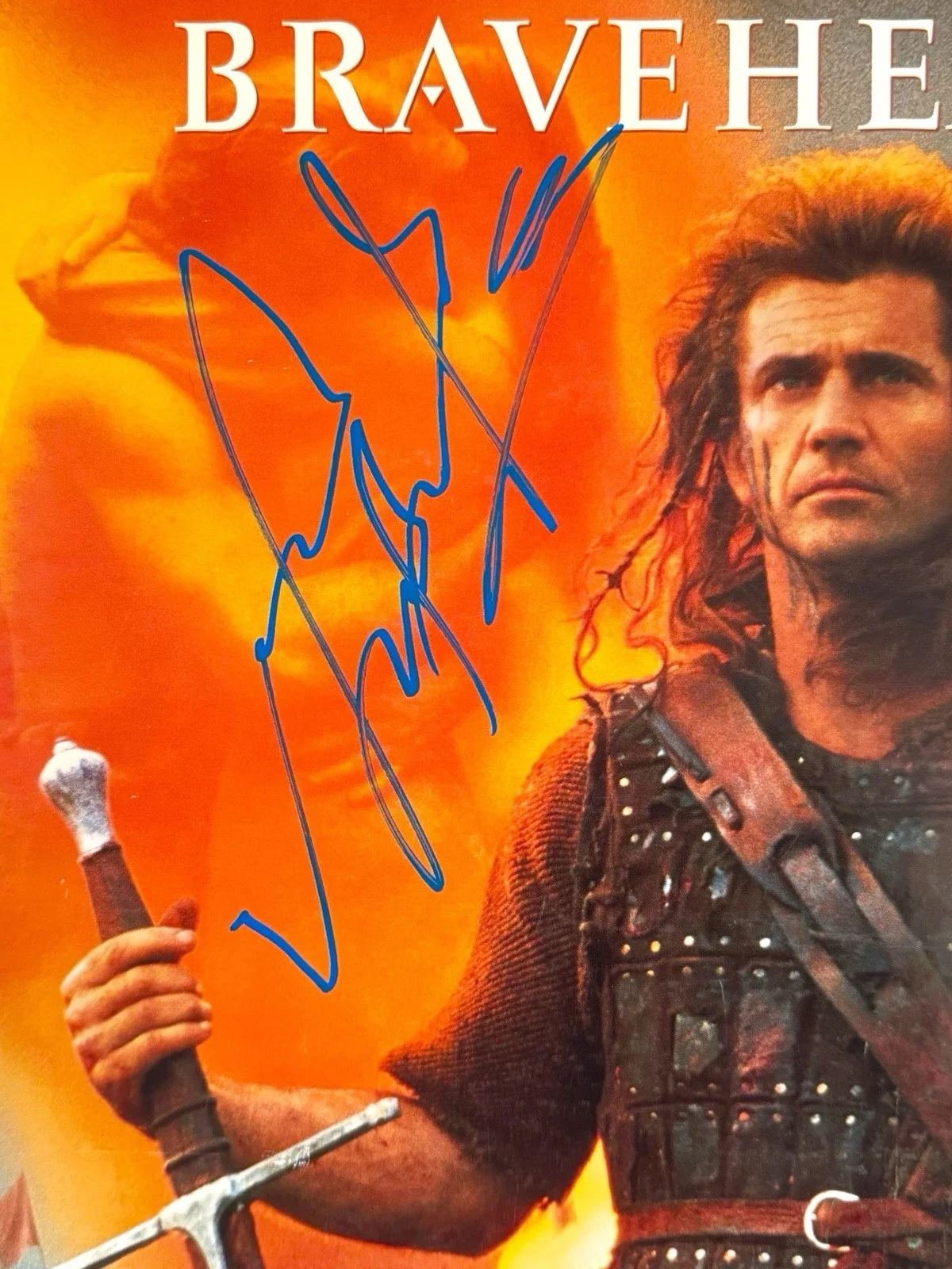 Mel Gibson — MEL GIBSON SIGNED BRAVEHEART LASERDISC AUTOGRAPH BAS LOA, image 3
