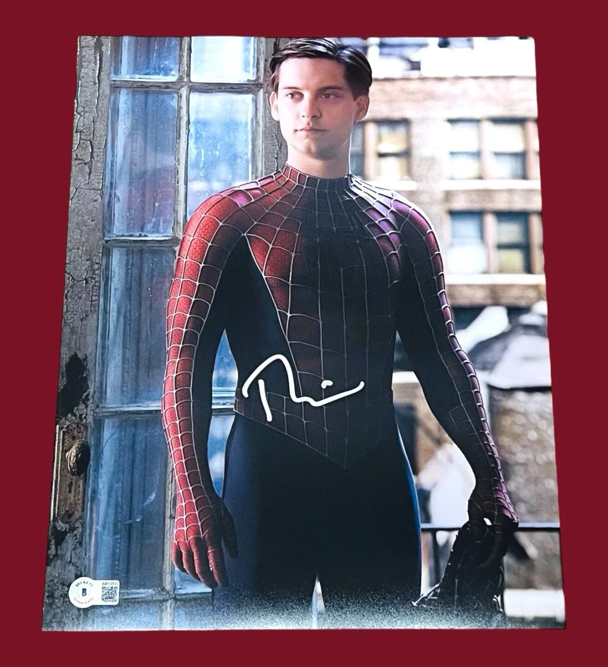 Tobey Maguire — TOBEY MAGUIRE SIGNED SPIDER-MAN AUTOGRAPH 11x14 PHOTO BECKETT AB12532, изображение 2