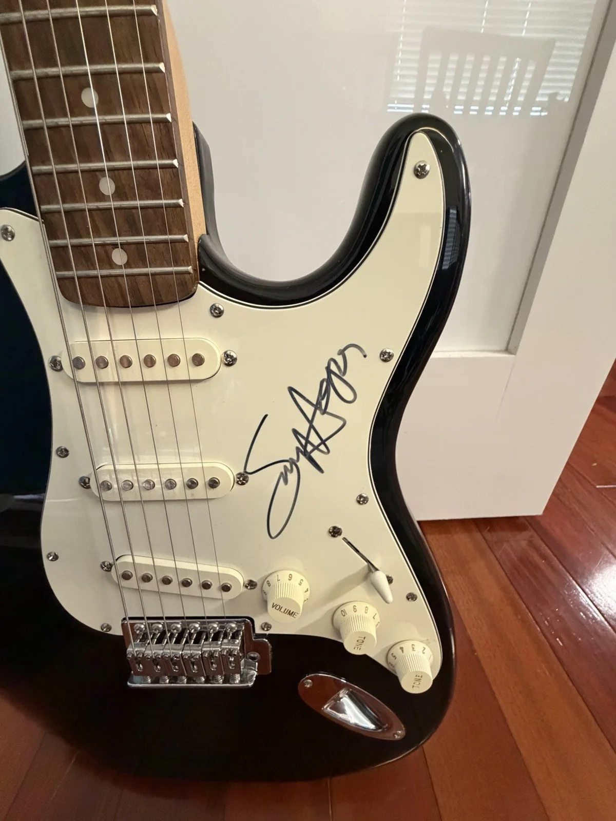 Sammy Hagar Signed Galveston Black Strat-Style Electric Guitar COA, изображение 3