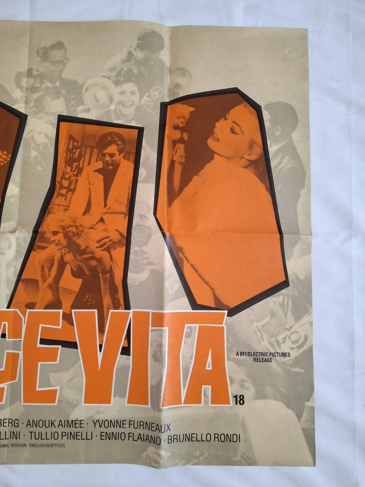 La Dolce Vita Original UK BFI 80's Release Folded Quad Poster Federico Fellini, image 2