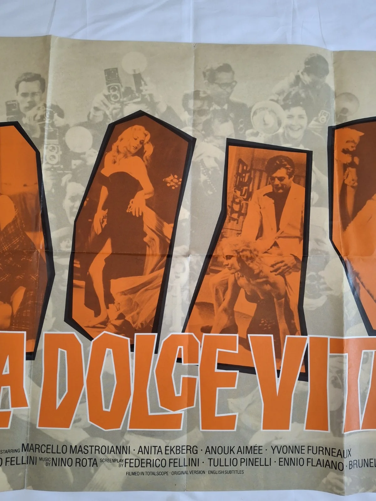 La Dolce Vita Original UK BFI 80's Release Folded Quad Poster Federico Fellini, image 3