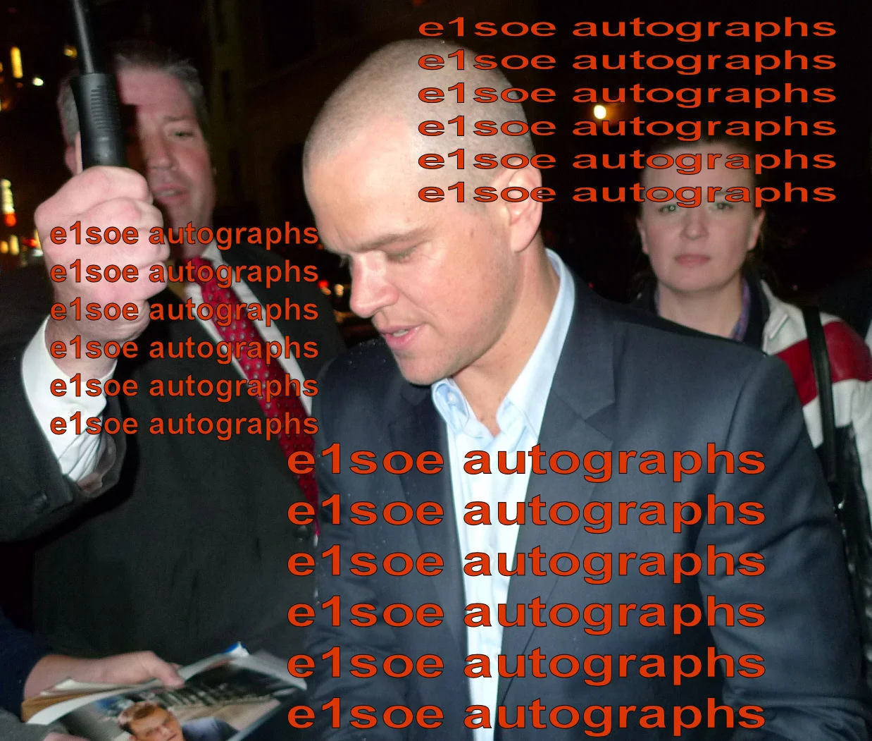 Matt Damon — Matt Damon signed The Departed 8x10 photo In Person. Jason Bourne. Proof, изображение 2