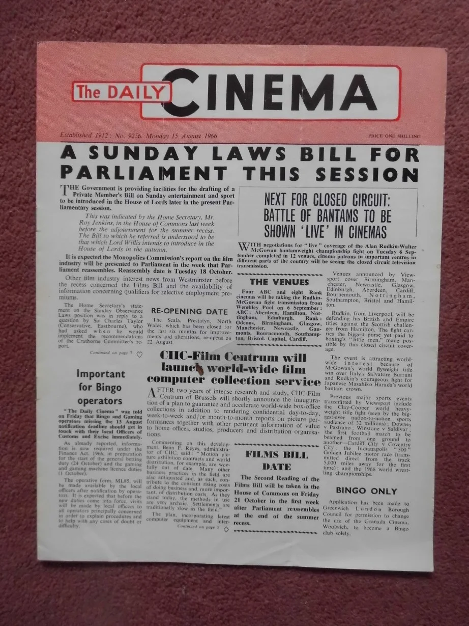 TORN CURTAIN (Hitchcock) PREMIERE PHOTOS in 1966 UK trade mag DAILY CINEMA, изображение 2