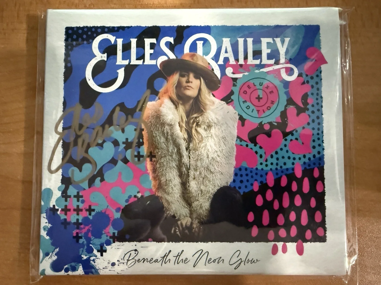 Elles Bailey Beneath the Neon Glow digipak cd with signed cover AUTOGRAPHED, image 2