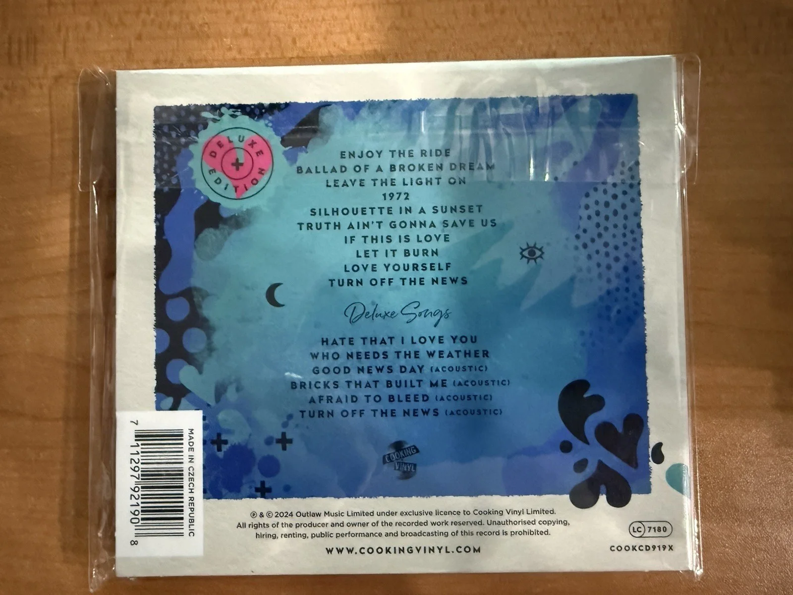 Elles Bailey Beneath the Neon Glow digipak cd with signed cover AUTOGRAPHED, image 3