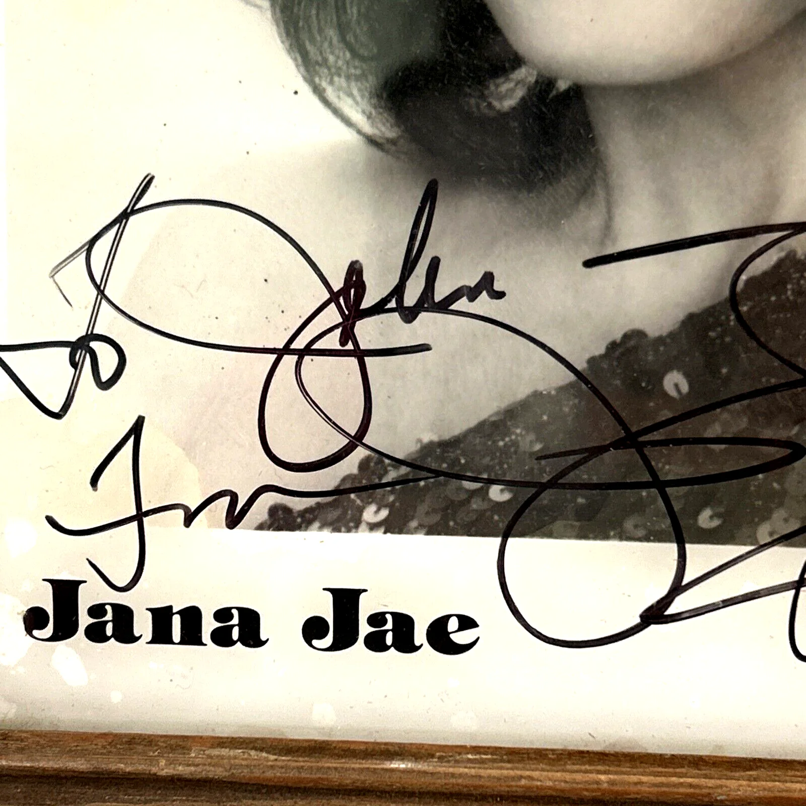 Vintage JANA JAE COUNTRY FIDDLE PLAYER FRAMED AUTOGRAPHED Photo, изображение 4