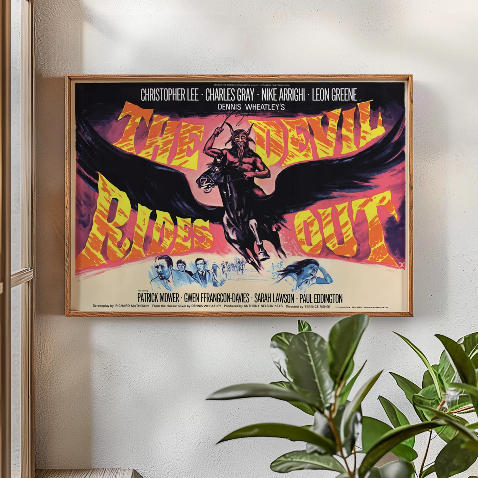 The Devil Rides Out 1968 Hammer Horror Film Restored 30" x 40" UK Quad Poster, изображение 2