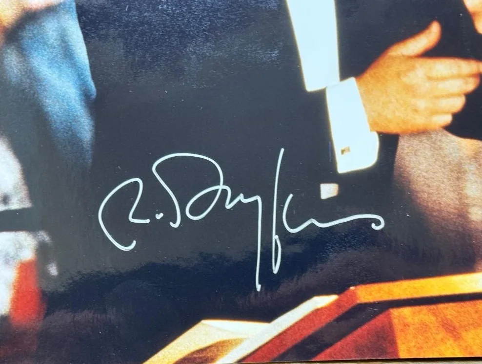 RICHARD DREYFUSS — RICHARD DREYFUSS Signed 8x10 Photo MR. HOLLAND'S OPUS, image 2