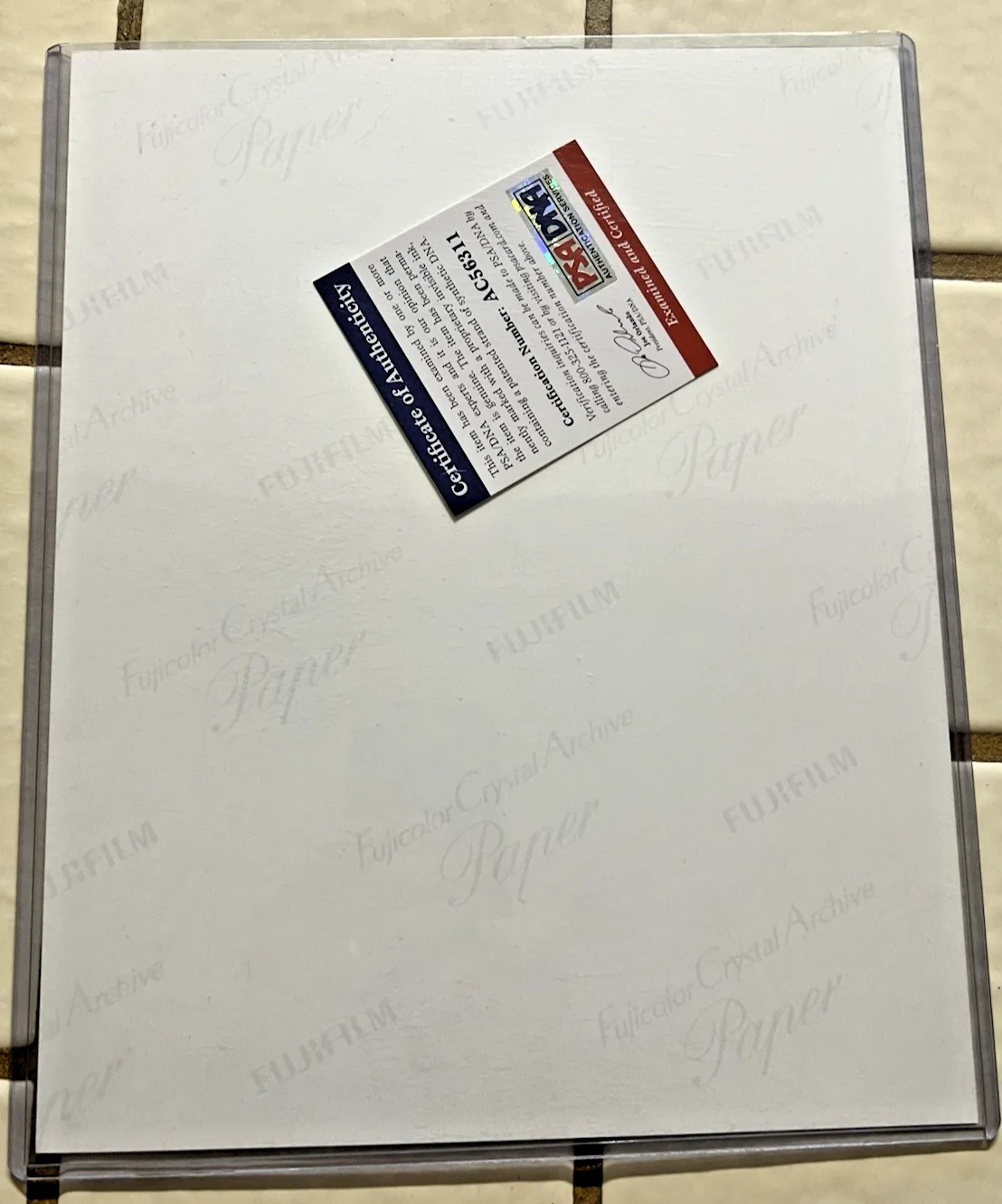 Aaron Eckhart — Aaron Eckhart My All American signed 8X10 photo with COA PSA, изображение 3