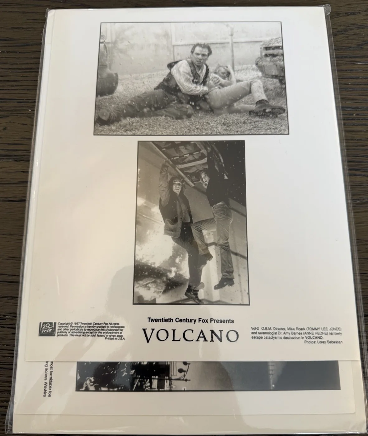 Volcano Original 1997 Movie Press Pack, image 2