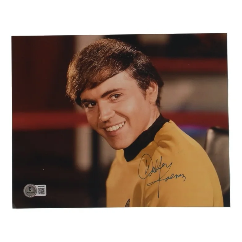 Walter Koenig — Walter Koenig Signed "Star Trek" 8x10 Photo (Beckett)