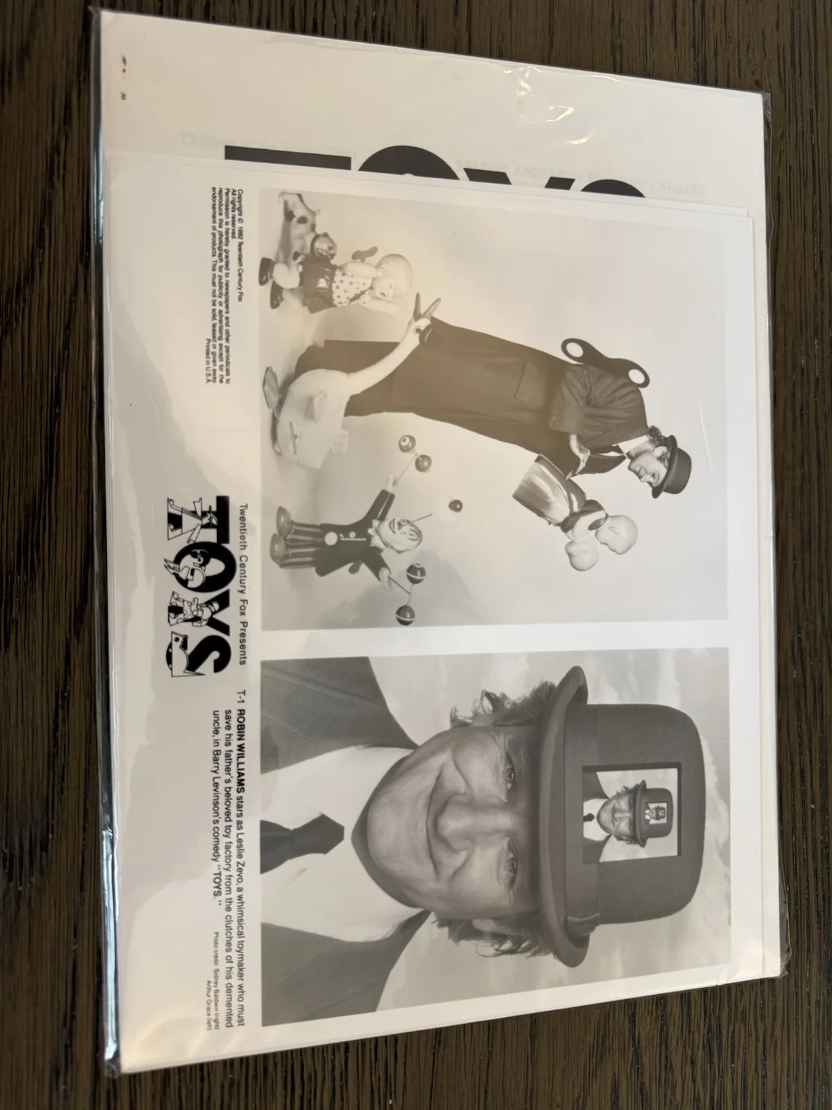 Toys - Robin Williams Original Movie Press Pack - 1992, image 2