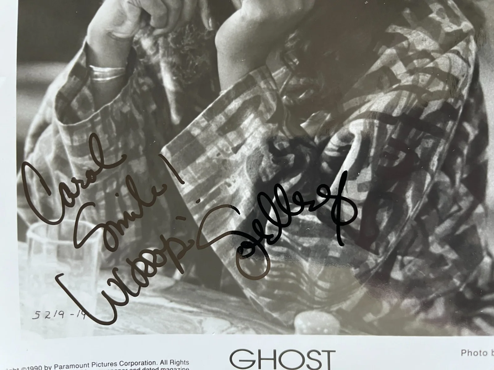 Whoopi Goldberg - original GHOST (1990) signed in person press photo, autograph, изображение 2