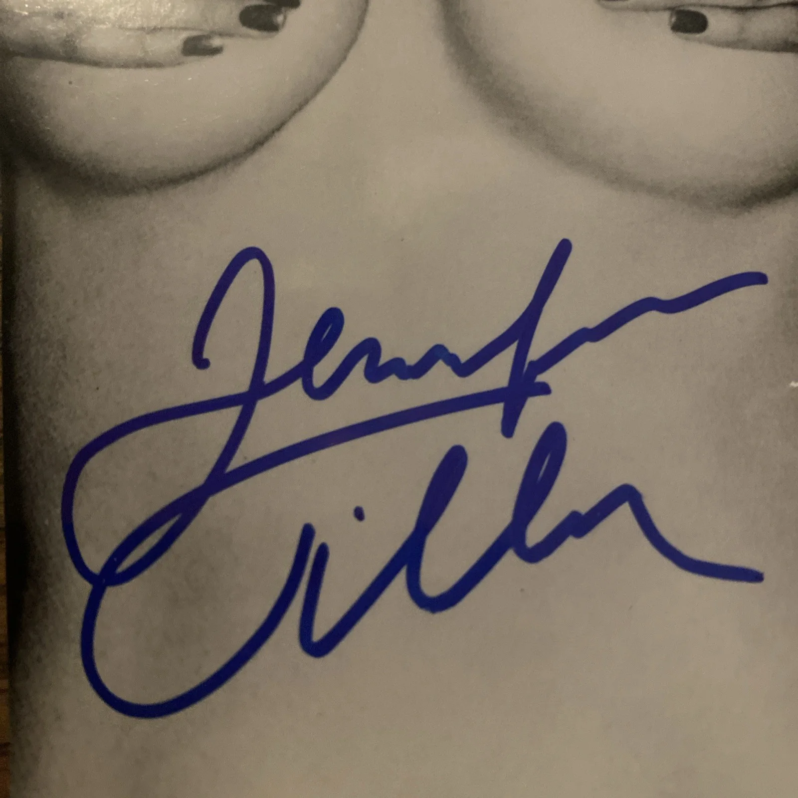 Jennifer Tilly - Signed Autograph Photo - Bride of Chucky 10x4 Inch, image 2