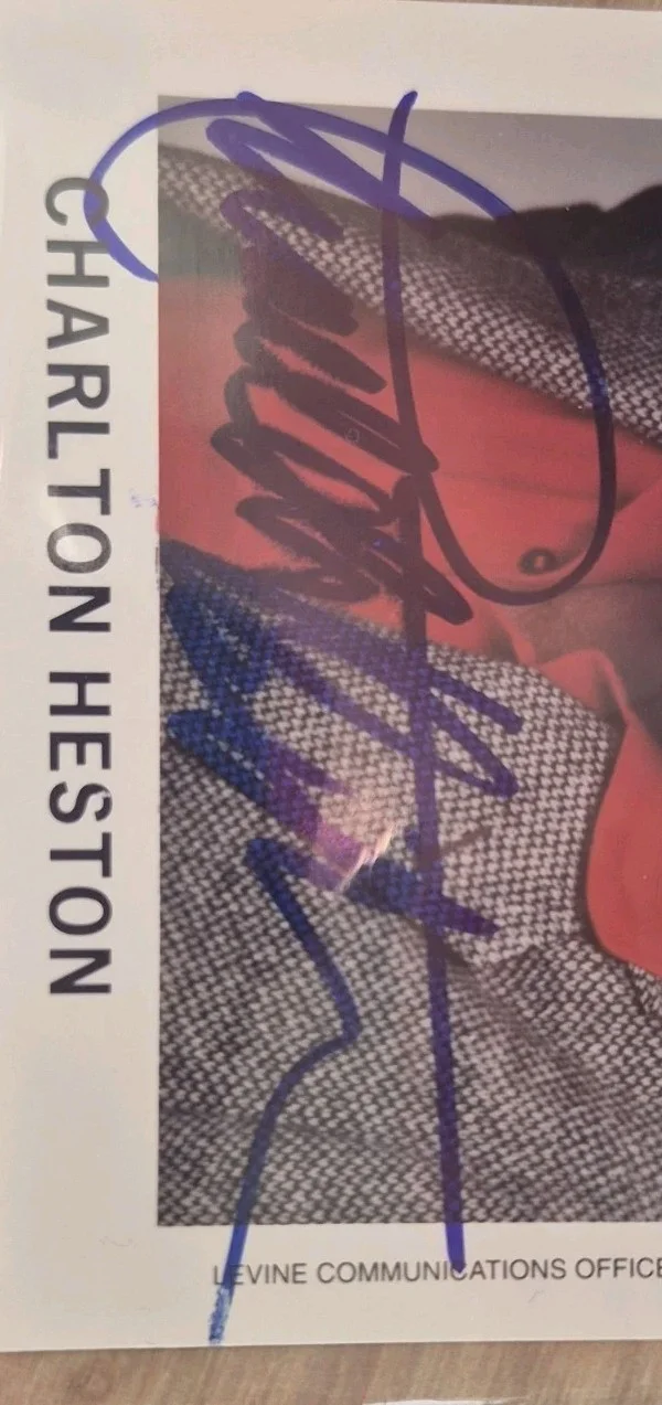 Charlton Heston — CHARLTON HESTON Autograph Signed Color 1980s Publicity Photo 5x4, изображение 2