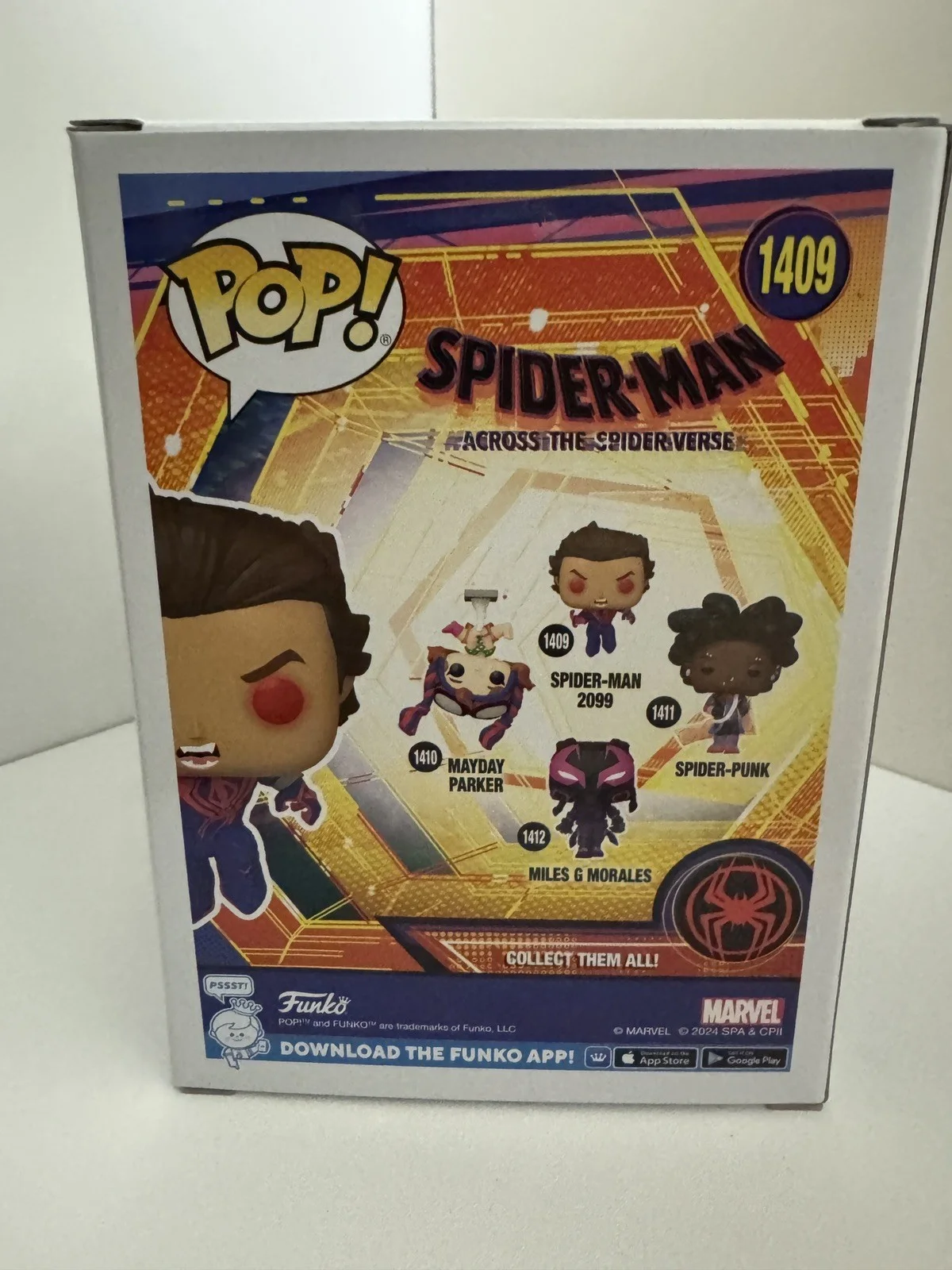 Oscar Isaac — Oscar Isaac SIGNED/AUTOGRAPHED Funko Spider-Man 2099 1409 Spider-Verse SWAU CERT, image 4