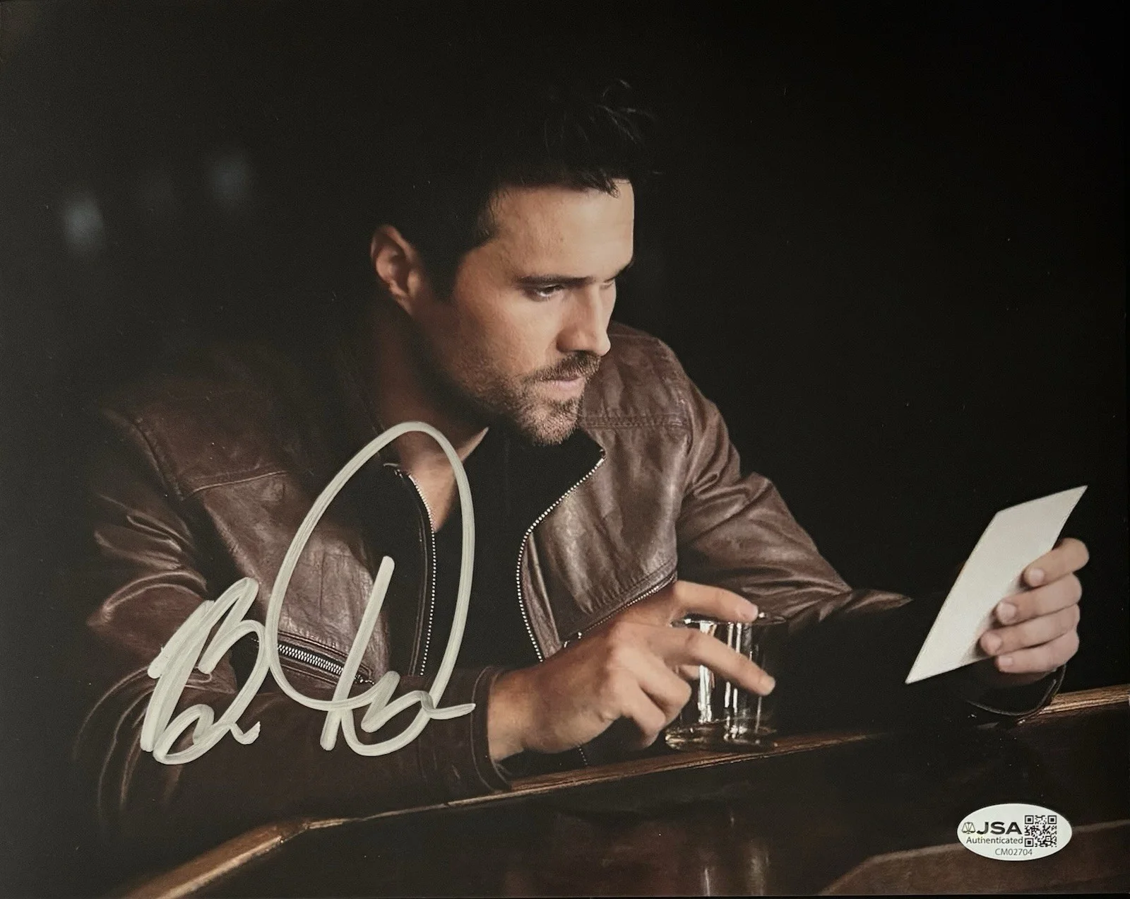 Brett Dalton — Brett Dalton (Agents Of S.H.I.E.L.D) Signed 8x10 Photo JSA COA CM02704
