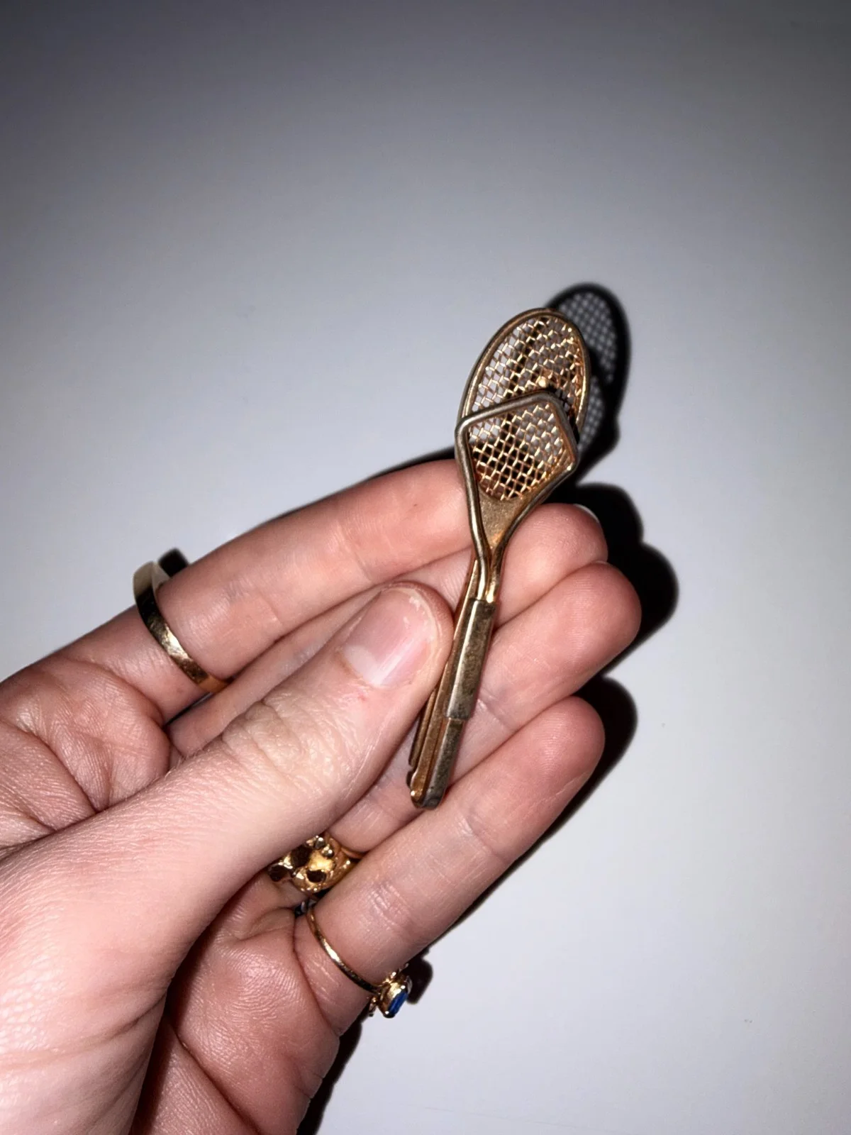 c. 1940s Tennis Racket Tie Clip owned by Rudy Vallée, изображение 2