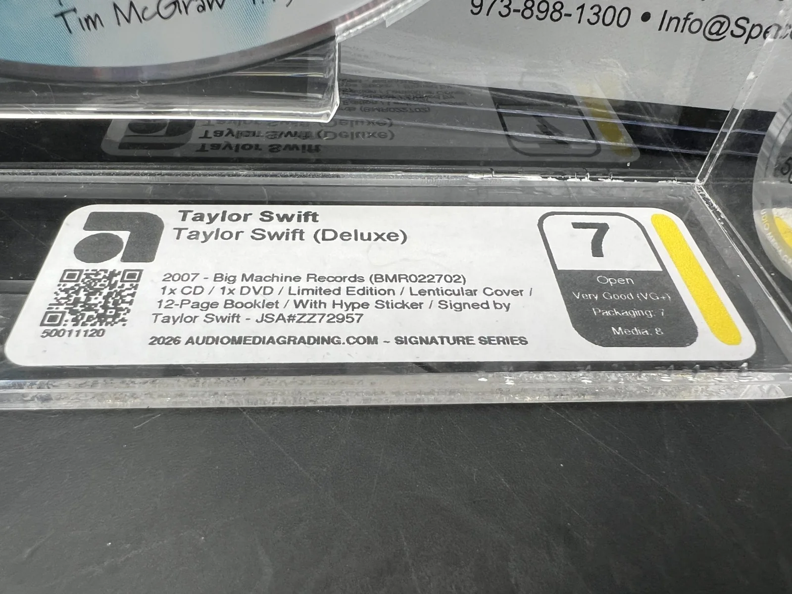 Taylor Swift Signed Lenticular Debut Deluxe CD Album Promo AMG 7 Open JSA LOA, изображение 5