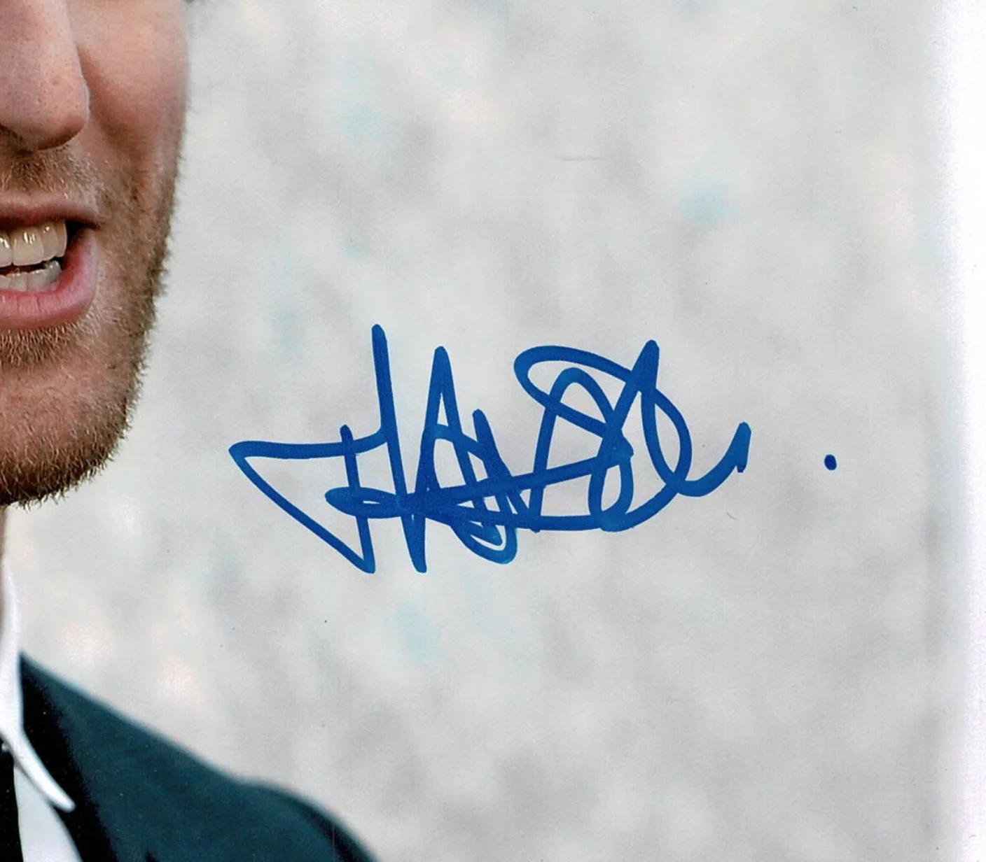 Thomas Middleditch — Thomas Middleditch Silicon Valley Autographed Signed 8x10 Photo AMCo COA 5027, image 2