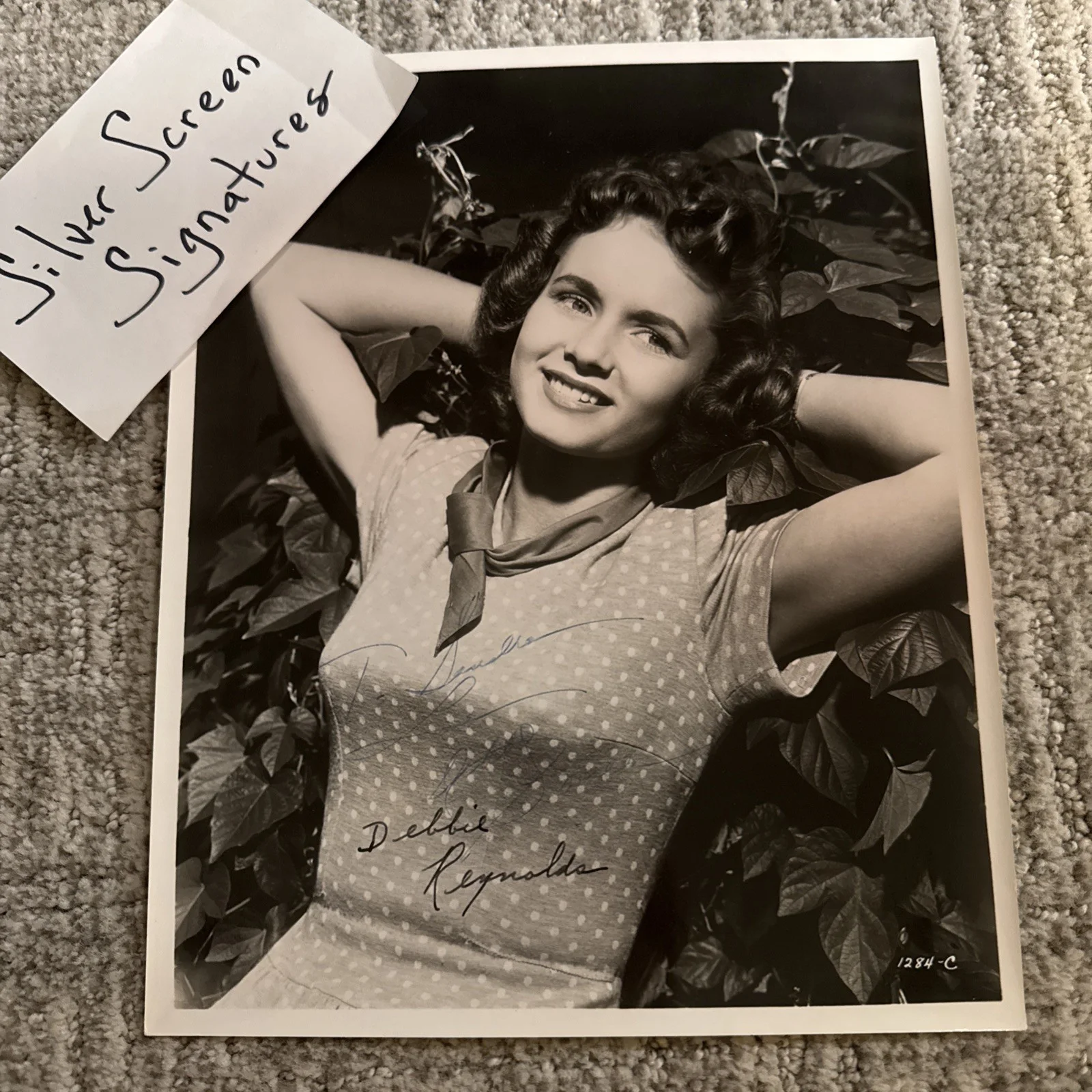 Rare Debbie Reynolds Stunning Vintage 8x10 Hand Signed Autograph JSA COA, изображение 2