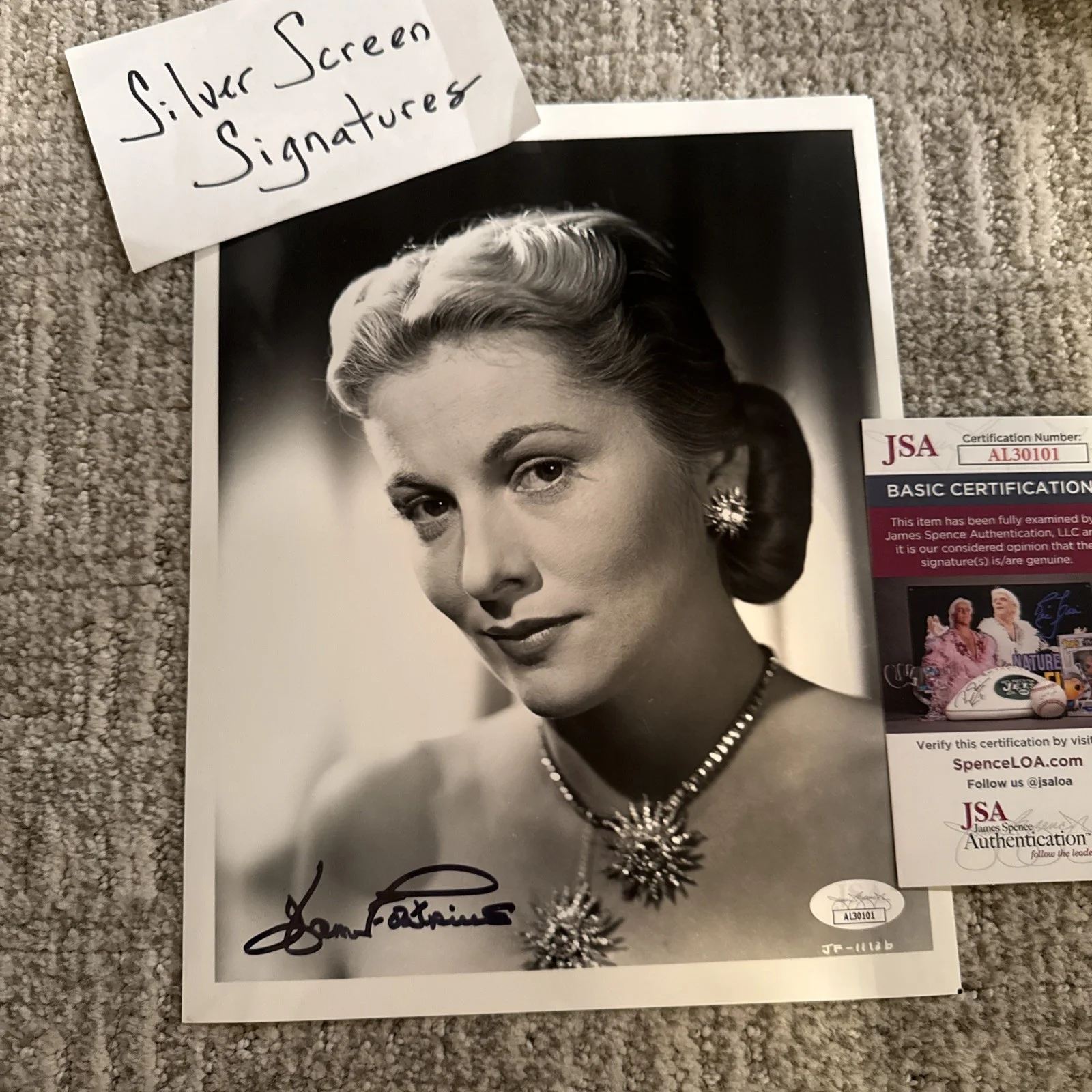 Joan Fontaine Stunning 8x10 Hand Signed Photo Autograph JSA COA, image 5