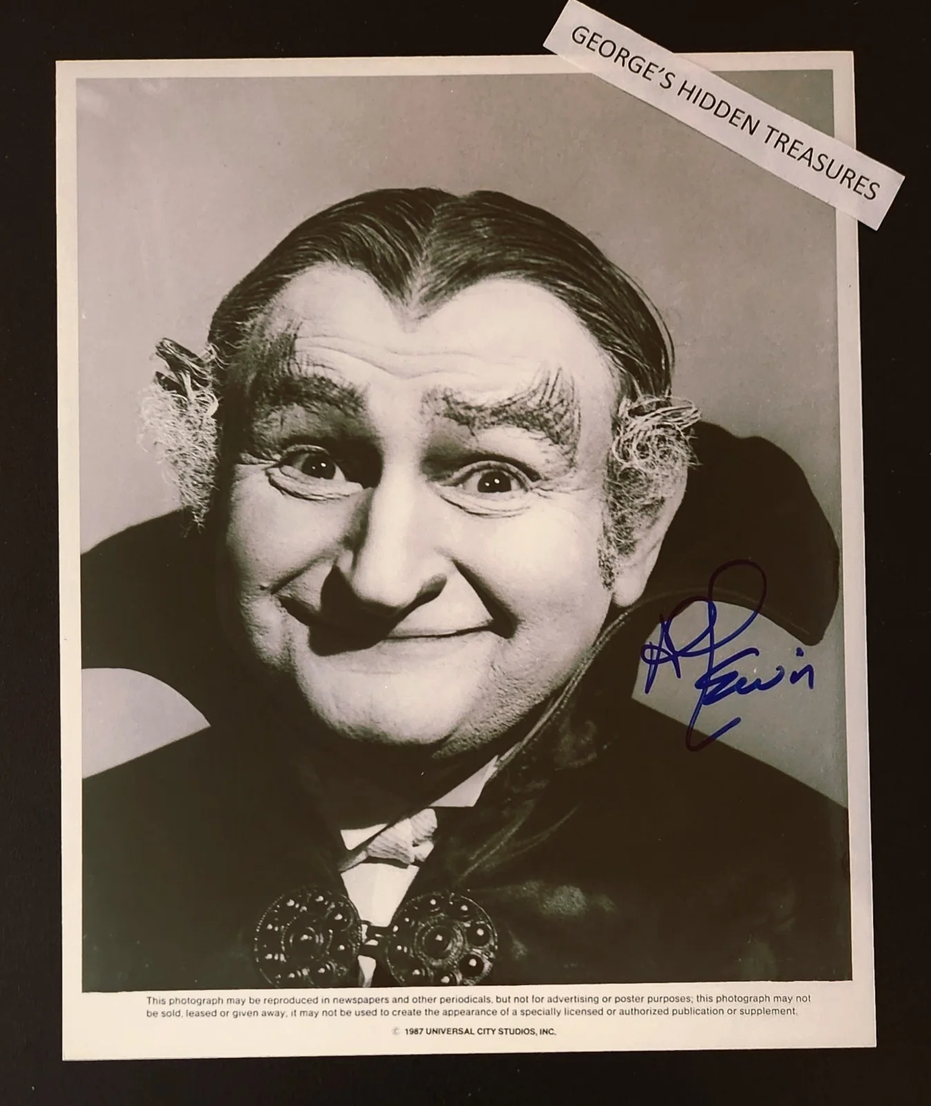 AL LEWIS — AL LEWIS signed autographed 8x10 Photo "THE MUNSTERS" - as "Grandpa"