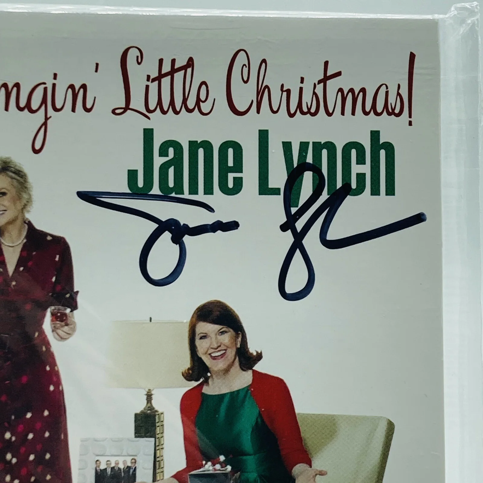 JANE LYNCH - AUTOGRAPHED "A SWINGIN' LITTLE CHRISTMAS!" SIGNED CD COVER 2016, изображение 2