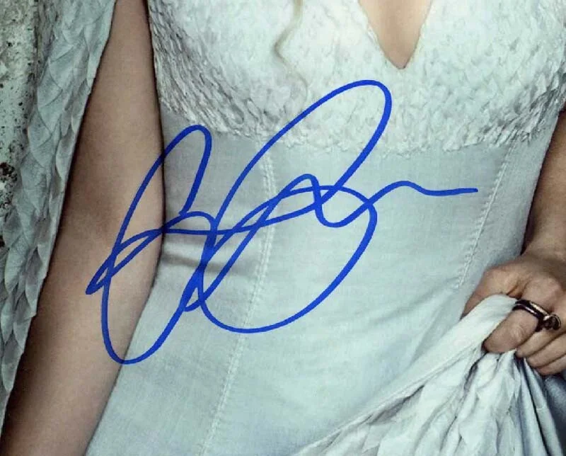 EMILIA CLARKE SIGNED 11x14 PHOTO DAENERYS GAME OF THRONES GOT RARE BECKETT BAS, изображение 2