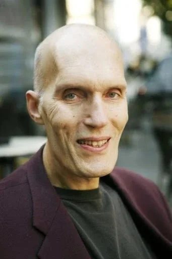 CAREL STRUYCKEN — CAREL STRUYCKEN Signed The Addams Family 8x10 (Prestine Authentic), изображение 5