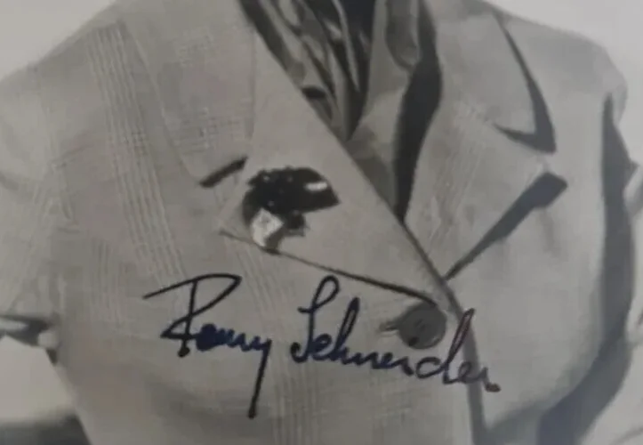 ROMY SCHNEIDER — ROMY SCHNEIDER Autographed Original Hand Signed Early Real Photo Postcard, image 3