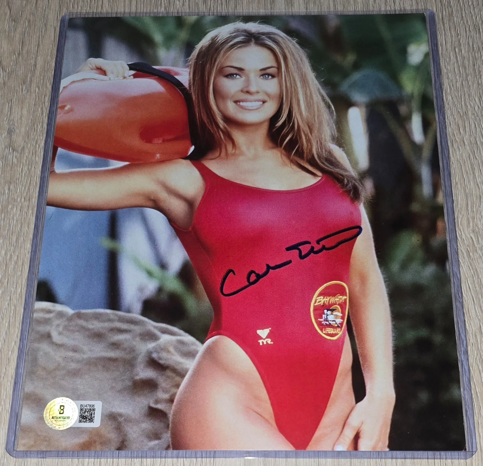 Carmen Electra — Carmen Electra Baywatch Lifeguard Autograph Beckett BAS Authentic 8 x 10 Photo, изображение 4