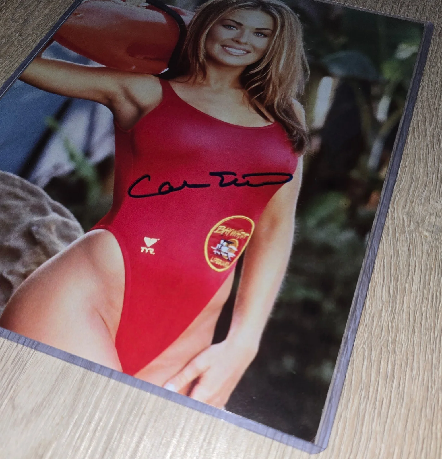 Carmen Electra — Carmen Electra Baywatch Lifeguard Autograph Beckett BAS Authentic 8 x 10 Photo, изображение 5