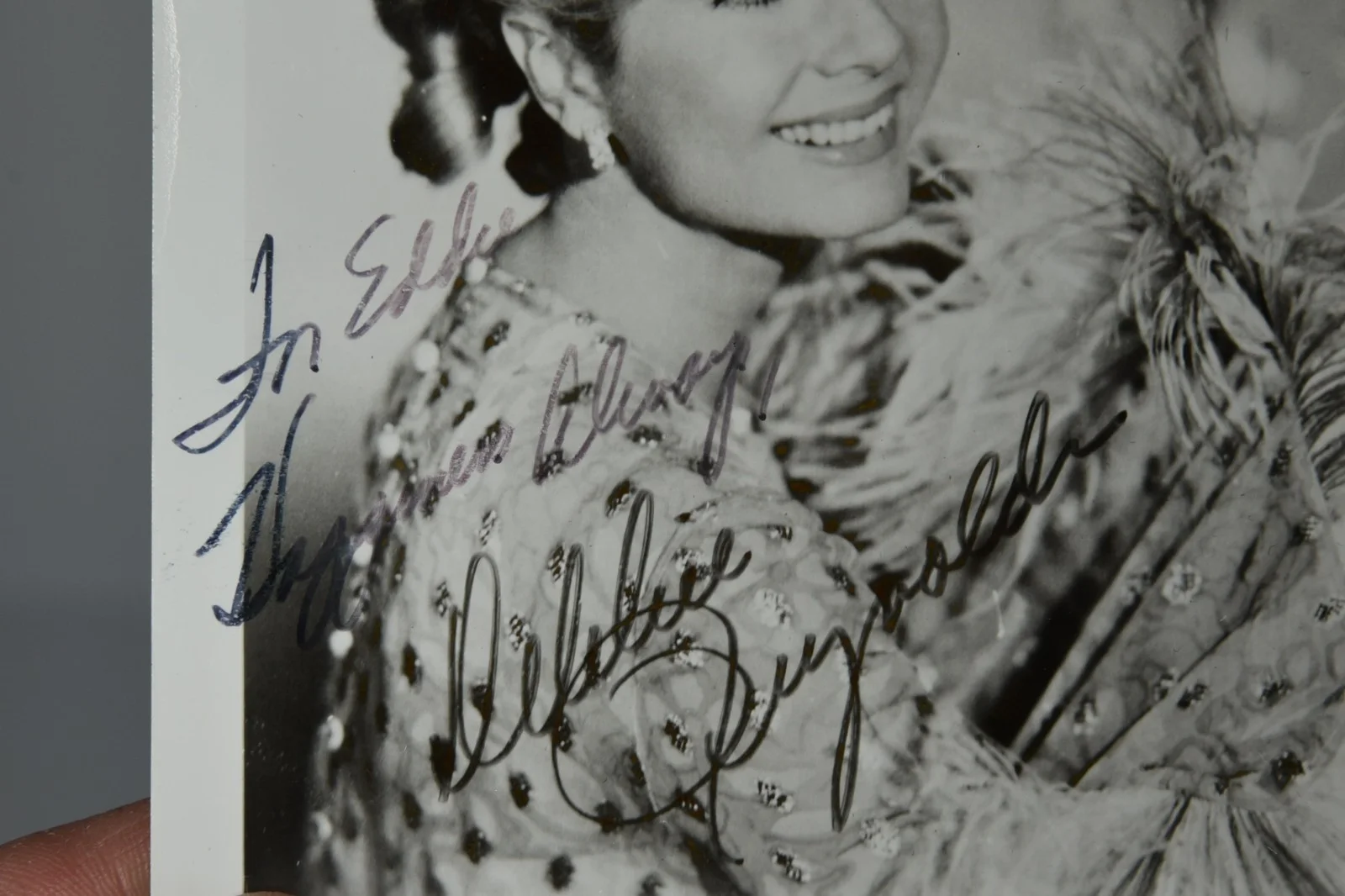 Vintage Debbie Reynolds Autograph Inscription Happiness Always B&W Photograph, изображение 4