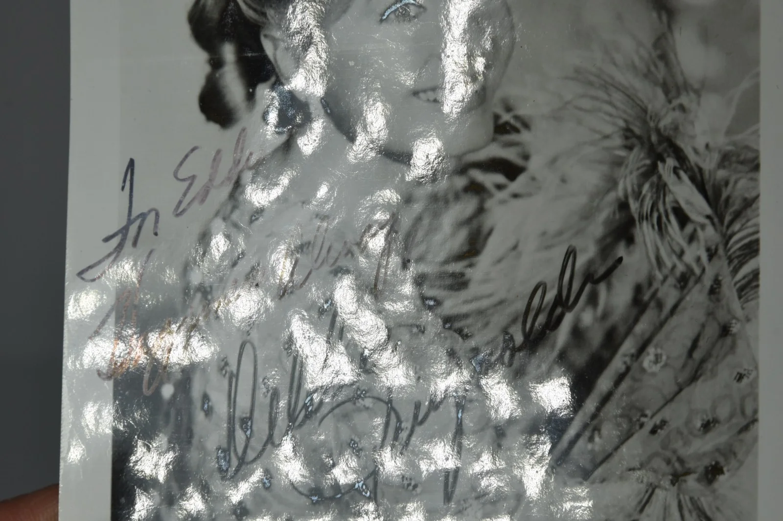 Vintage Debbie Reynolds Autograph Inscription Happiness Always B&W Photograph, изображение 5
