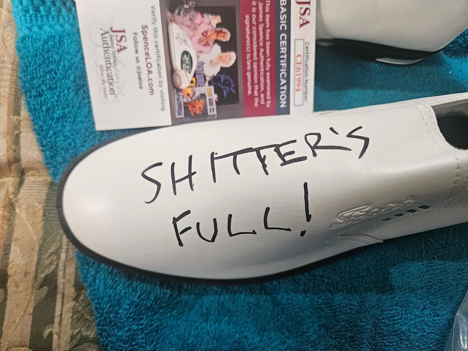 Randy Quaid — Christmas Vacation Randy Quaid Signed White Shoes Shi*%$^ Full added JSA Cert, изображение 3