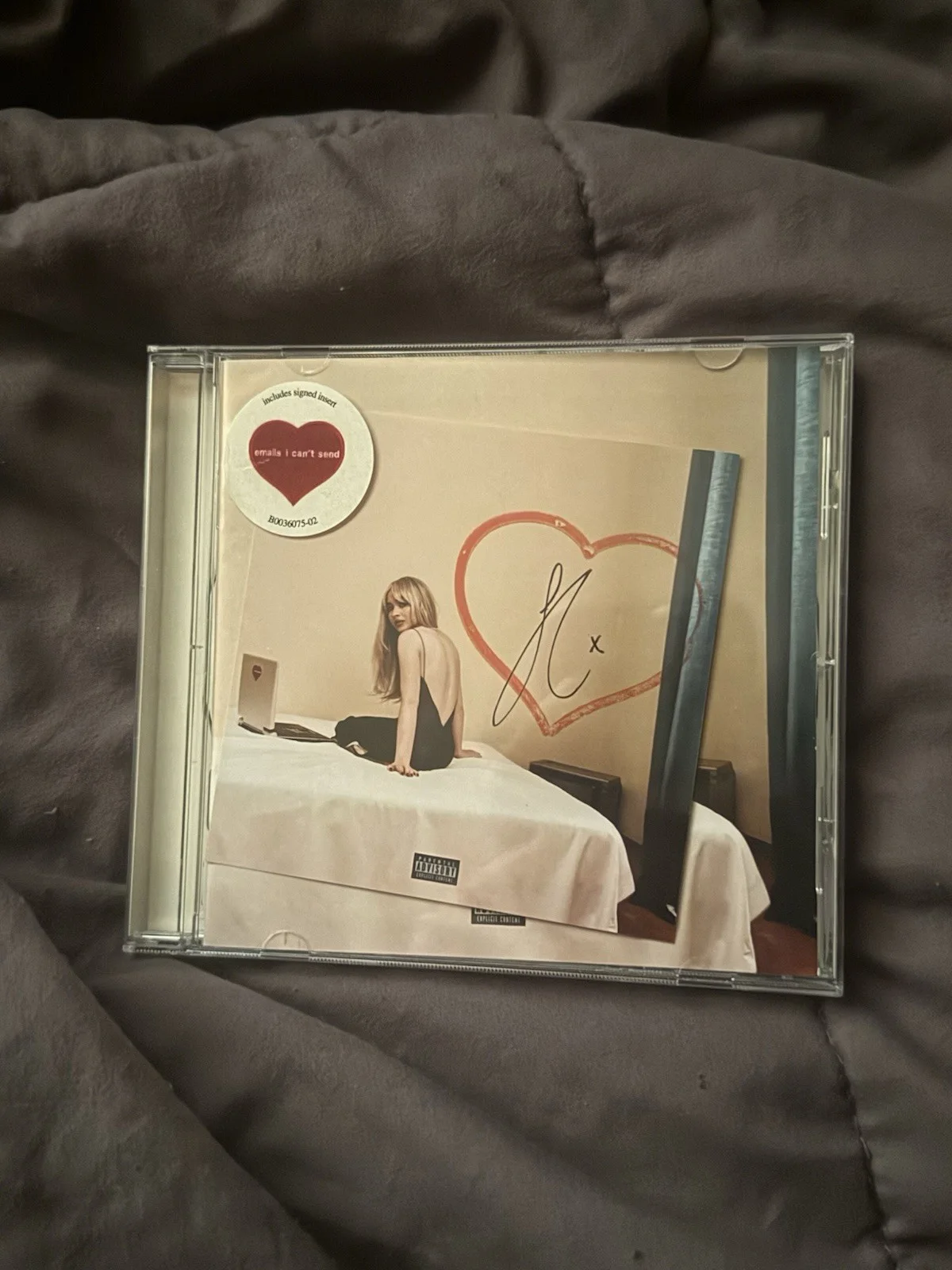 SABRINA CARPENTER - EMAILS I CAN'T SEND - 2022 CD ALBUM - WITH SIGNED INSERT!, image 2