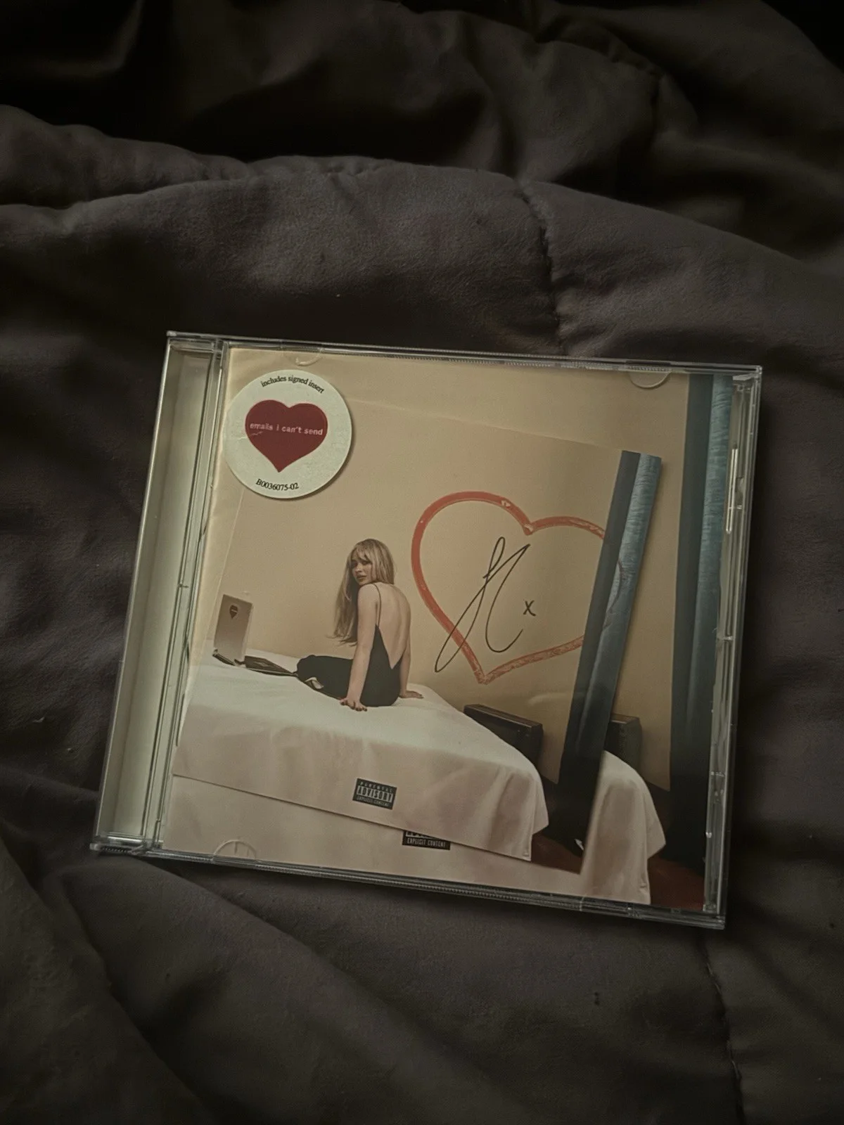 SABRINA CARPENTER - EMAILS I CAN'T SEND - 2022 CD ALBUM - WITH SIGNED INSERT!, image 3