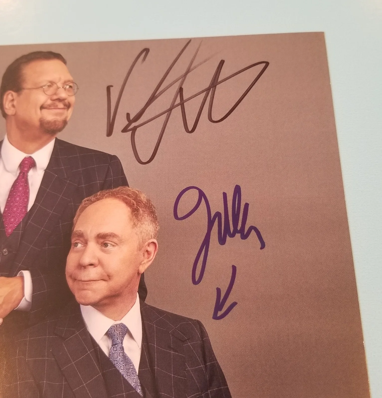 Penn, Teller — Penn and Teller Signed Autographed 8 x 10 Photo Magicians Entertainers, изображение 2