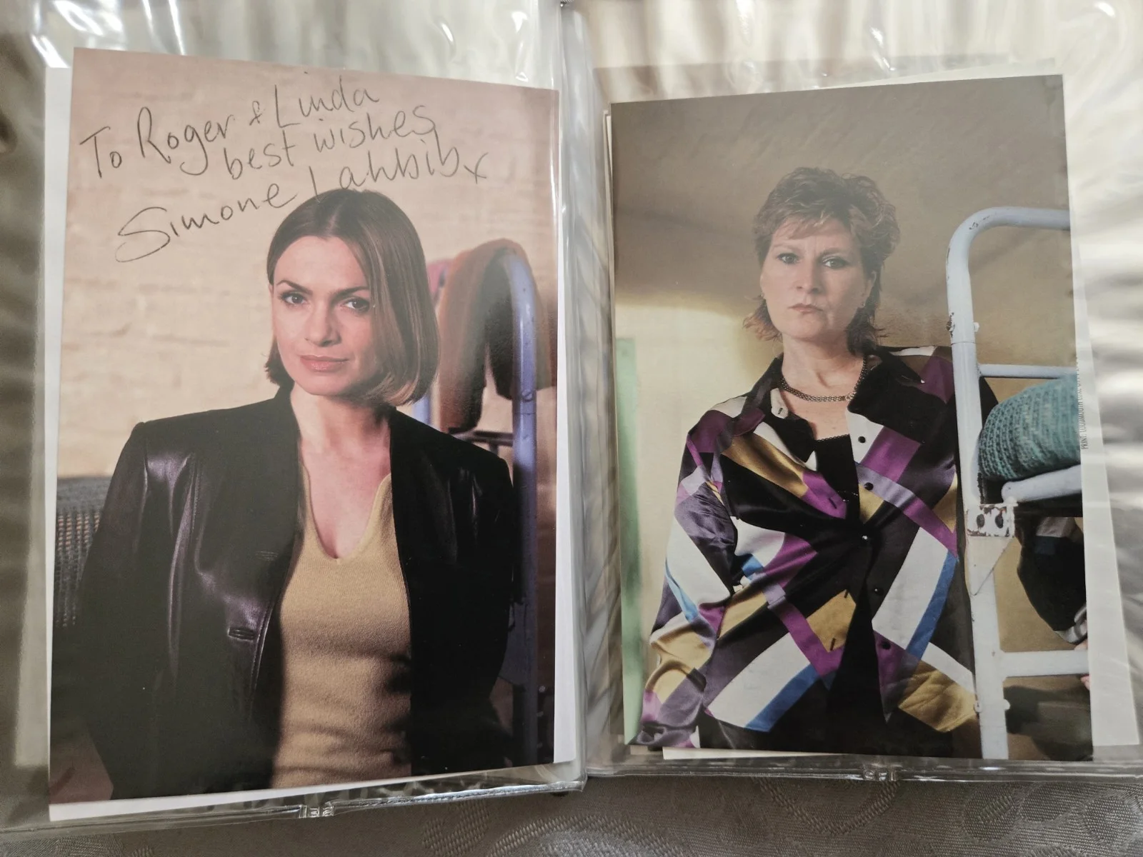 Cast Members — Bad Girls TV Cast Signed Autograph Photo Collection Album ITV Prison Drama, изображение 3